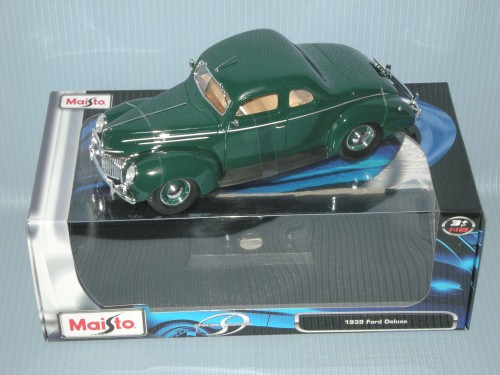 1:18 1939 FORD DELUXE COUPE