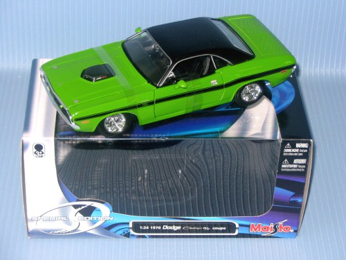 1:24 DODGE CHALLENGER R/T COUPE