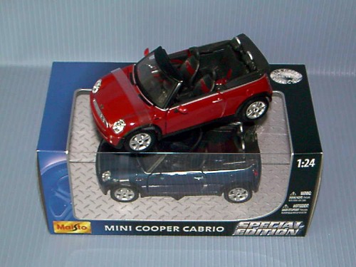 Maisto<br>1:24 2004 MINI COOPER CABRIO 2A