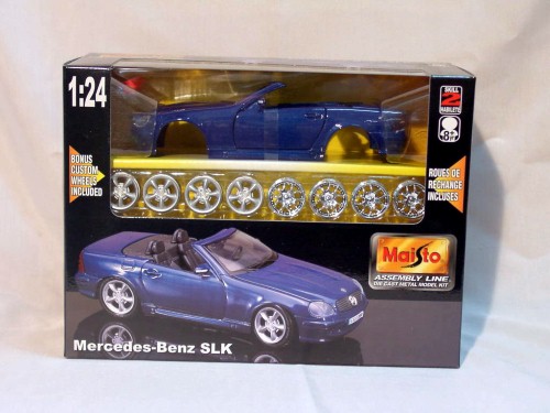 Maisto<br>1:24 M.K - MERCEDES SLK230